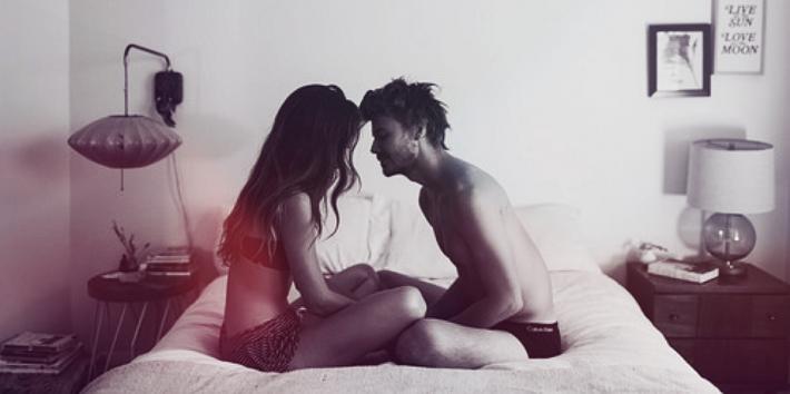 These 5 zodiac signs fall in love so hard it hurts