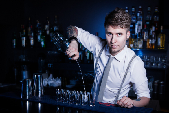 20 Bartenders Reveal What Your Drink Says About You