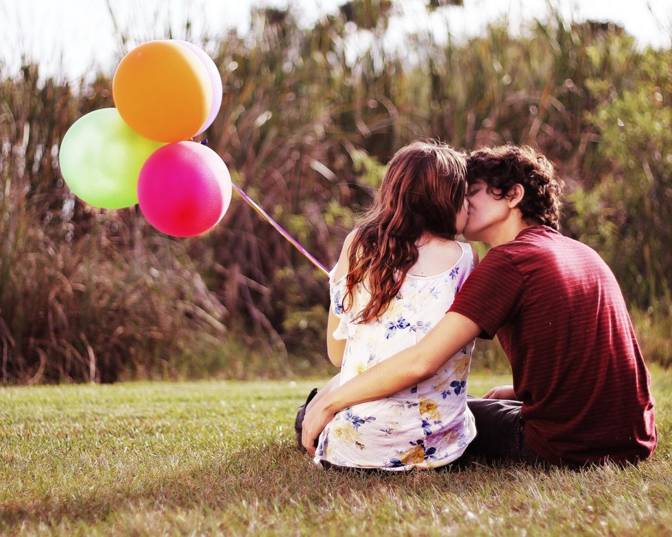 24 Things That Happen When You Start Dating The Right Person