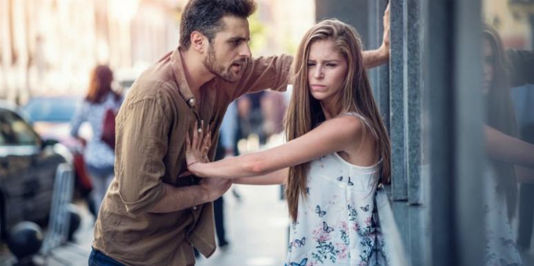 6 Tell-Tale Signs He’s Only Using You (And It’s Time To Leave)